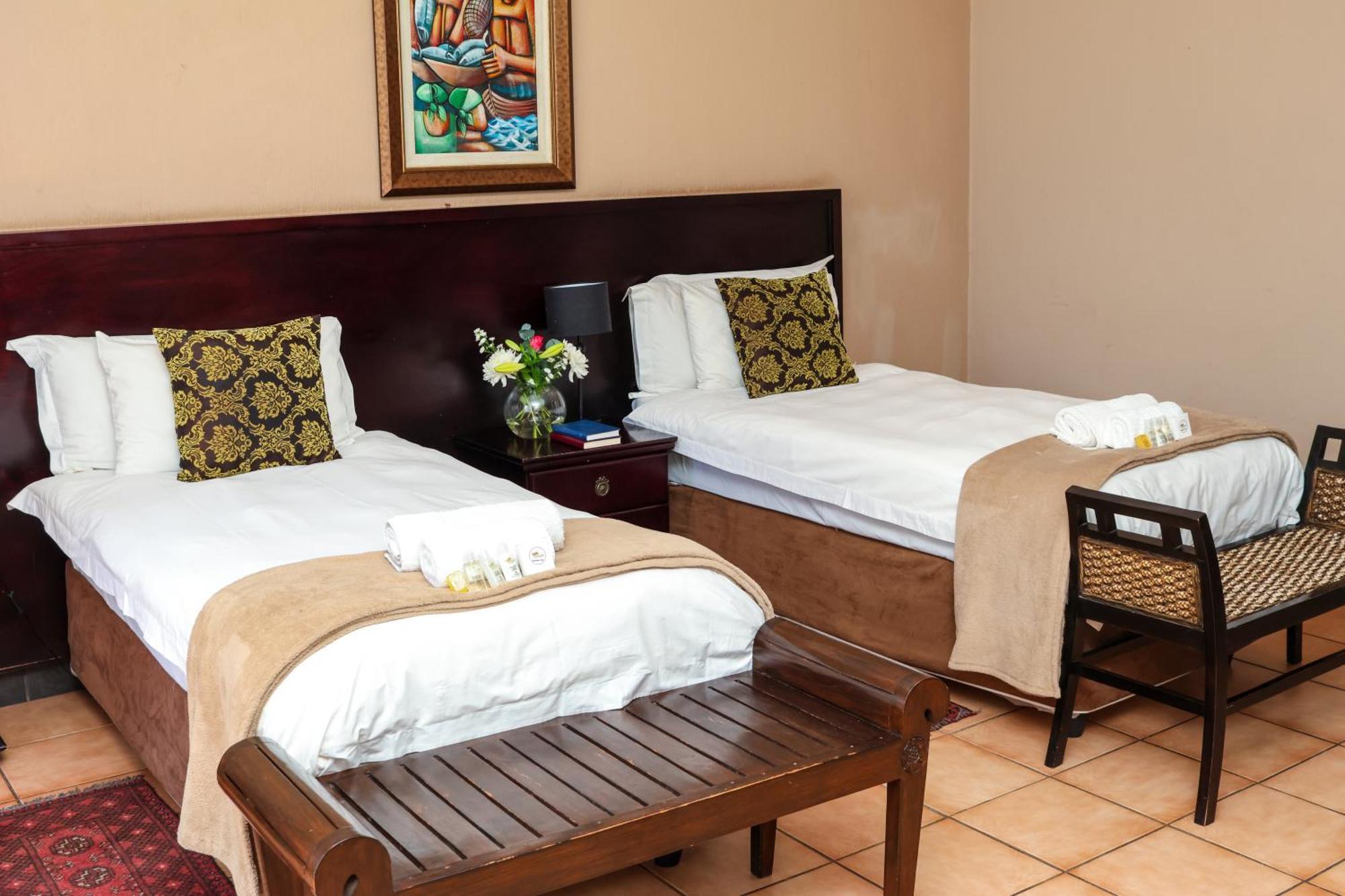 Thaba Legae Guest Lodge Рустенбург Екстериор снимка
